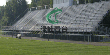 墨爾本大學體育場看臺