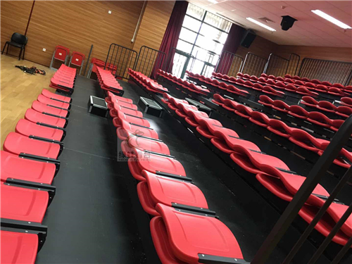 深圳市職業(yè)病防治院8層伸縮看臺(tái)