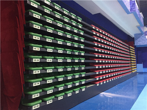 綠蛙看臺跳進(jìn)了亞特蘭親子酒店的BIBI歡樂城堡