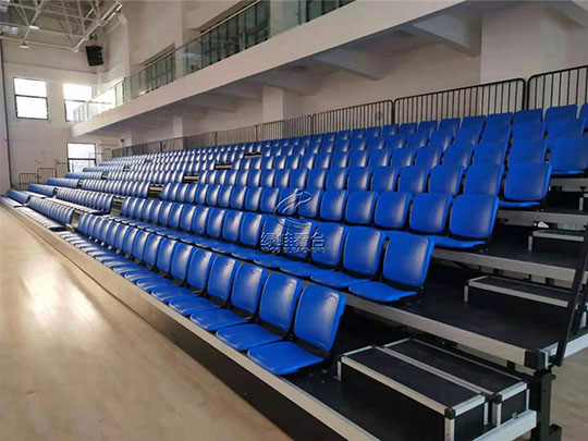 伸縮活動看臺有其5個特點，與其他種類的看臺座椅區(qū)別開來