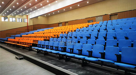 看臺(tái)座椅選用那些材質(zhì)，各種材質(zhì)的座椅都什么特點(diǎn)？