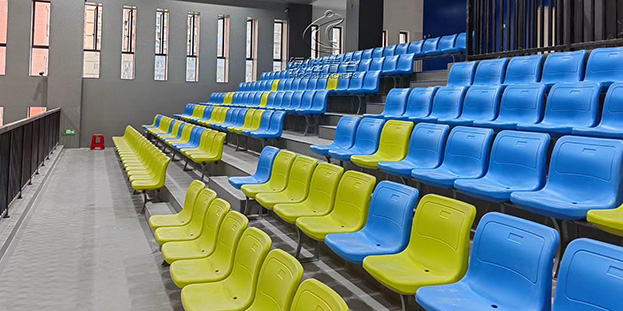 看臺座椅工程項(xiàng)目的安裝步驟詳解 看臺座椅工程項(xiàng)目的安裝步驟詳解